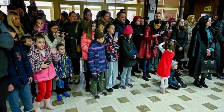 Danas je otvoren prvi „Novogodišnji bazar“ u Prijepolju