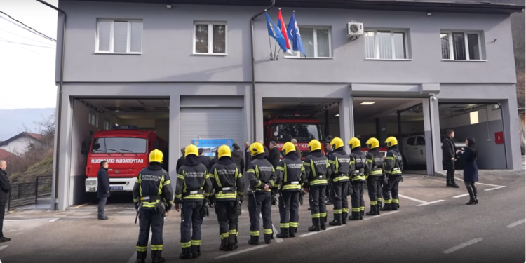 МУП расписао конкурс за обуку 300 ватрогасаца-спасилаца