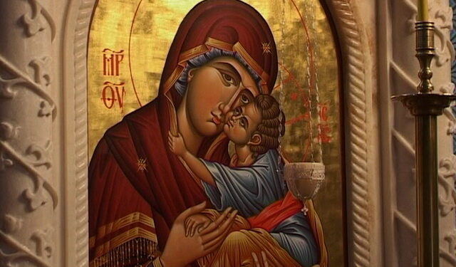 Данас је други дан Божића – обилазе се кумови, пријатељи и комшије