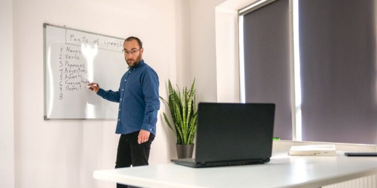 Списак факултета који су добили сагласност за извођење наставе на даљину