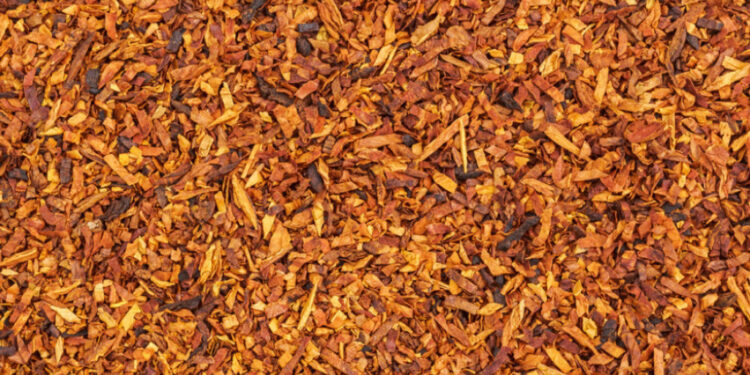 Carinici otkrili više od 14 tona duvana u tajnom magacinu