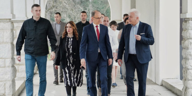 Đuro Macut posetio Specijalnu bolnicu za rehabilitaciju u Bukovičkoj banji