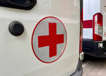 Tri povređene u sudaru autobusa i kamiona na auto-putu ka Nišu