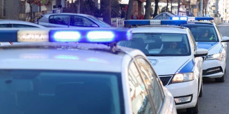 Misteriozni napad u Železniku: Maloletnik povređen nožem! 1 Misteriozni napad u Železniku: Maloletnik povređen nožem!