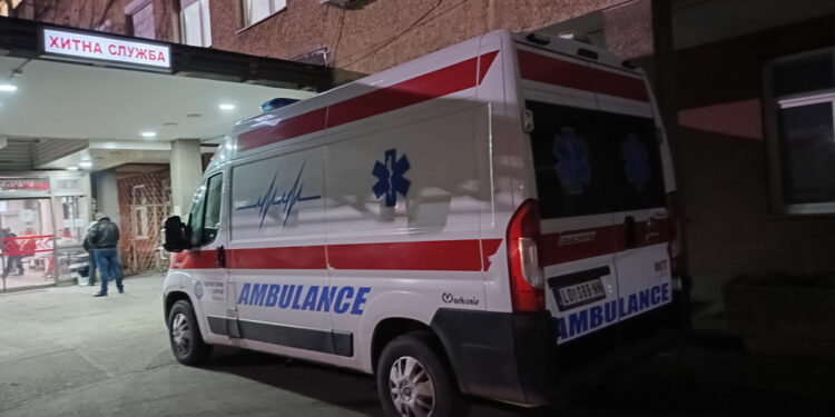 Motociklista sa teškim povredama primljen u bolnicu u Čačku 1 Motociklista sa teškim povredama primljen u bolnicu u Čačku