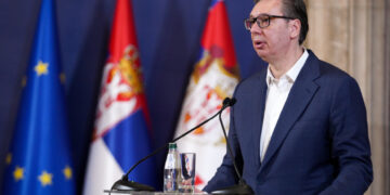Predsednik Vučić sutra na sastanku sa specijalnom izaslanicom Velike Britanije Karen Pirs