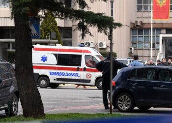 Eksplozija tokom pumpanja gume na kamionu: Teške povrede i unutrašnje krvarenje!