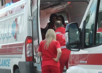 Eksplozija kamionske gume u Pljevljima: Muškarac teško povređen, hitno prebačen u bolnicu