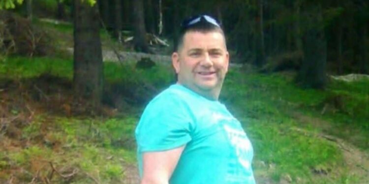 Tragičan incident u Aranđelovcu: Muškarac povređen dok ulazi u kamion