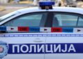 Tragedija kod Prijepolja: Radnik poginuo u nesreći u preduzeću za preradu drveta 6 Napiši kratak novinarski naslov za vest: Uhapšen muškarac iz okoline Vrbasa: Ukrao od dečaka (11) novac