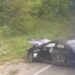 Stravična nesreća kod Raške: BMW zgužvan kao limenka, bez točka i vrata (VIDEO)