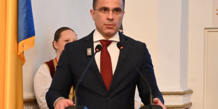 Ministar Milićević potpisao ugovore za letnje kampove mladih iz dijaspore u Topoli i Rači 1 Ministar Milićević potpisao ugovore za letnje kampove mladih iz dijaspore u Topoli i Rači