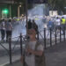 Policija potisnula učesnike protesta koji su je napali na Slaviju