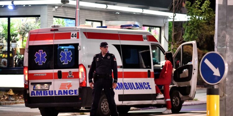 Teška saobraćajna nesreća kod Jagodine: Vozilo na krovu, drugo izletelo s puta!