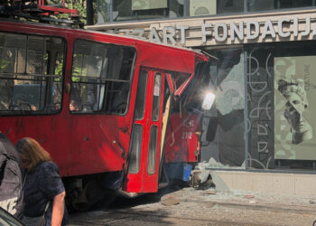 U Urgentnom centru pregledan 21 pacijent povređen u nesreći na Dorćolu, svi stabilno