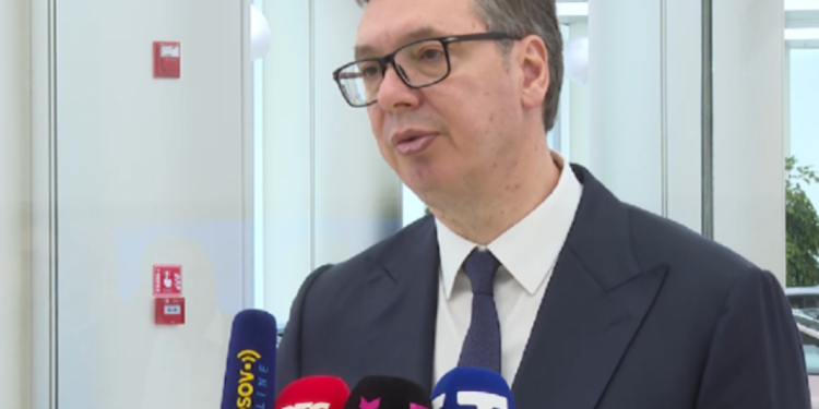 Predsednik Vučić: U Kini se ne borim za sebe, već za Srbiju, njene građane i nove investicije 1 Predsednik Vučić: U Kini se ne borim za sebe, već za Srbiju, njene građane i nove investicije