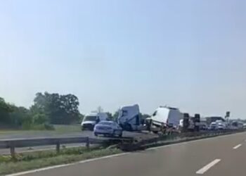 Havarija na autoputu kod Požarevca: Kamion izleteo u suprotan smer