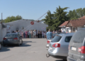 Gračanica:Zaposleni u institucijama 6. dan protestuju u znak podrške uhapšenim Srbima 2 Gračanica:Zaposleni u institucijama 6. dan protestuju u znak podrške uhapšenim Srbima