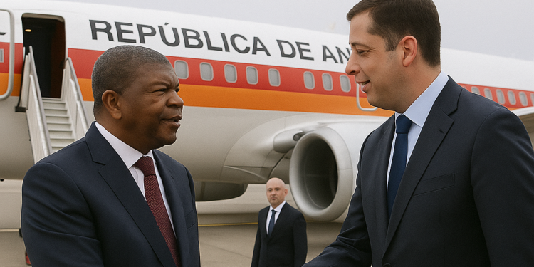 Predsednik Angole Žoao Lorens stigao u Beograd na zvaničnu posetu Predsednik Angole stigao u posetu Srbiji, ministar Đurić ga dočekao na aerodromu