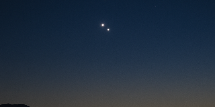 Neobična astronomska pojava iznad Bijelog Polja: Hazbo Ličina zabeležio susret Venere i Jupitera! 1 Neobična astronomska pojava iznad Bijelog Polja: Hazbo Ličina zabeležio susret Venere i Jupitera!
