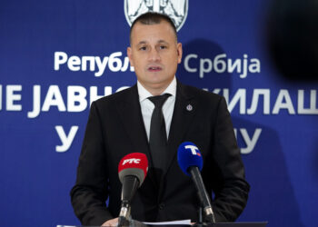 Beograd: Tužilaštvo ulaže žalbu na kazne roditeljima dečaka iz OŠ "Ribnikar" Stefanović: Više javno tužilaštvo zadovoljno osuđujućom presudom, uložićemo žalbu povodom visina kazni 1 Beograd: Tužilaštvo ulaže žalbu na kazne roditeljima dečaka iz OŠ „Ribnikar“ Stefanović: Više javno tužilaštvo zadovoljno osuđujućom presudom, uložićemo žalbu povodom visina kazni