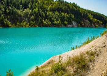 Tavničko jezero: Tirkizna Tajna Murtenice Otkivena!