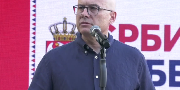 Vučević poziva na skup u Beogradu: Odgovor na rušitelje države na izborima Vučević: Vreme je da oni koji su rušili državu dobiju odgovor na izborima 1 Vučević poziva na skup u Beogradu: Odgovor na rušitelje države na izborima Vučević: Vreme je da oni koji su rušili državu dobiju odgovor na izborima