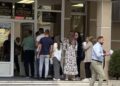 Građani se okupljaju ispred Opštine: Veliki redovi za subvencije za klima uređaje