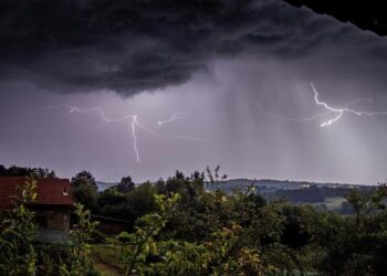 Narandžasti meteo-alarm: Kiša i grad na zapadu Srbije!
