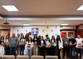 Opština Pljevlja nagradila najbolje učenike osnovnih i srednjih škola