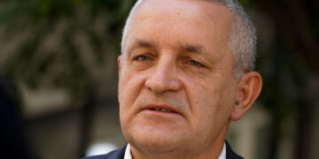 Linta osudio napad na pravoslavni krst i groblje u Zaselju kod Travnika Linta: Nastavljaju se napadi na kulturnu baštinu Srba u Federaciji BiH