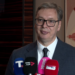 Vučić se sastao sa pešačima ka Beogradu pred veliki skup „Srbija jedna porodica“ Vučić se sreo sa građanima koji pešače na skup koji će biti održan 27. juna u Beogradu