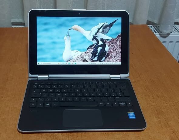 HP Pavilion x360,11.6″, Intel Pentium N3700, 500GB/4GB, baterija 3,5h! Extra!