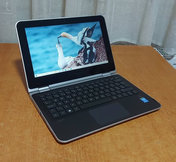 HP Pavilion x360,11.6″, Intel Pentium N3700, 500GB/4GB, baterija 3,5h! Extra!